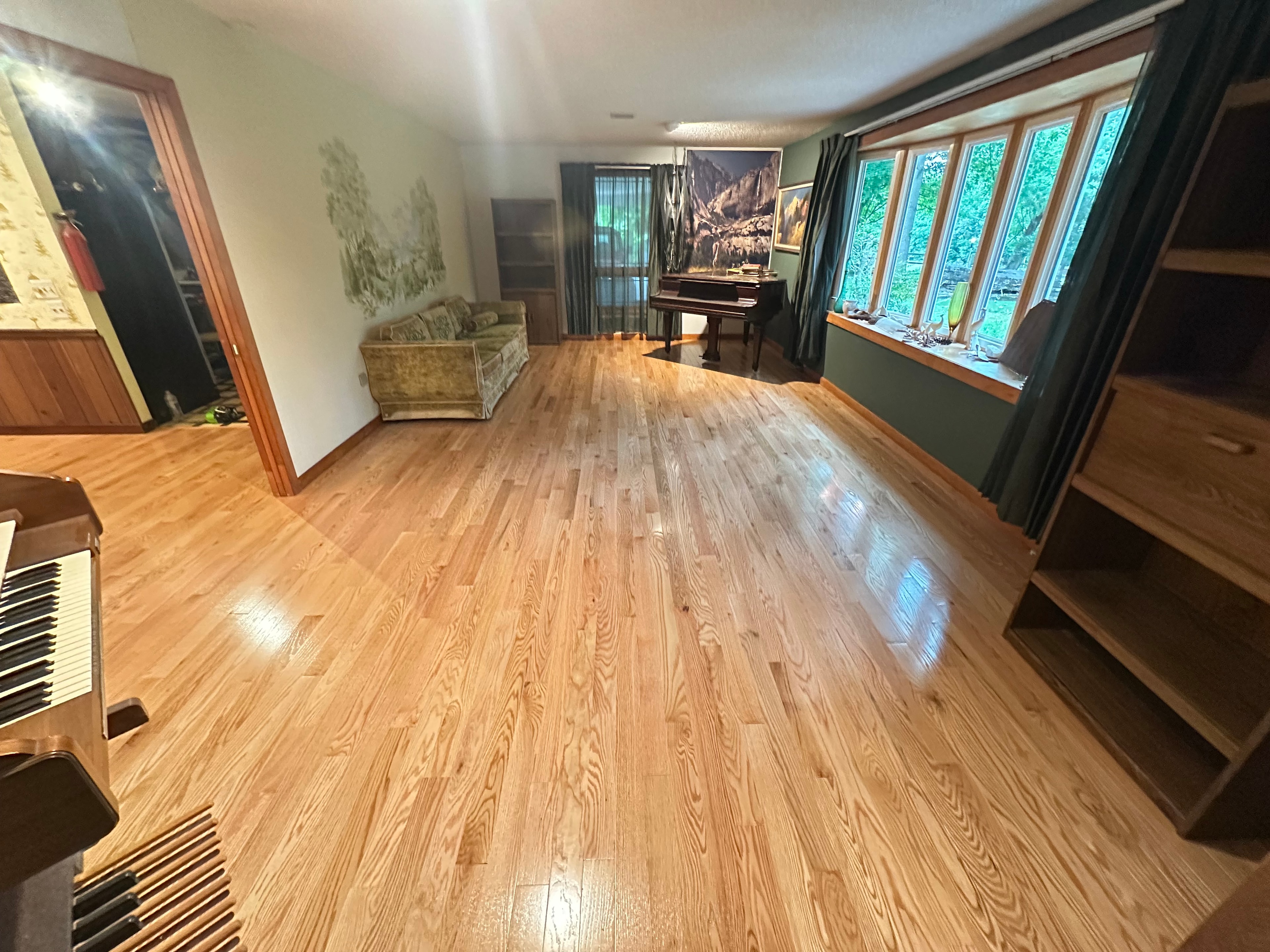 Hardwood — Tennessee Home
